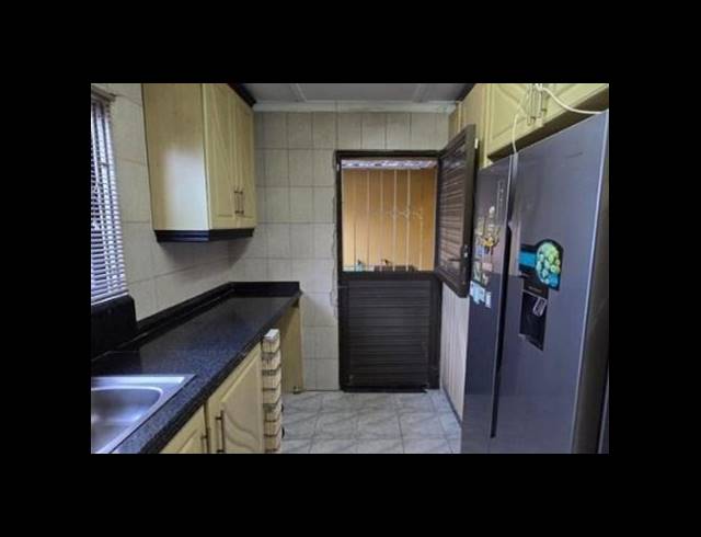 3 BEDROOM HOUSE FOR SALE IN WOODVIEW